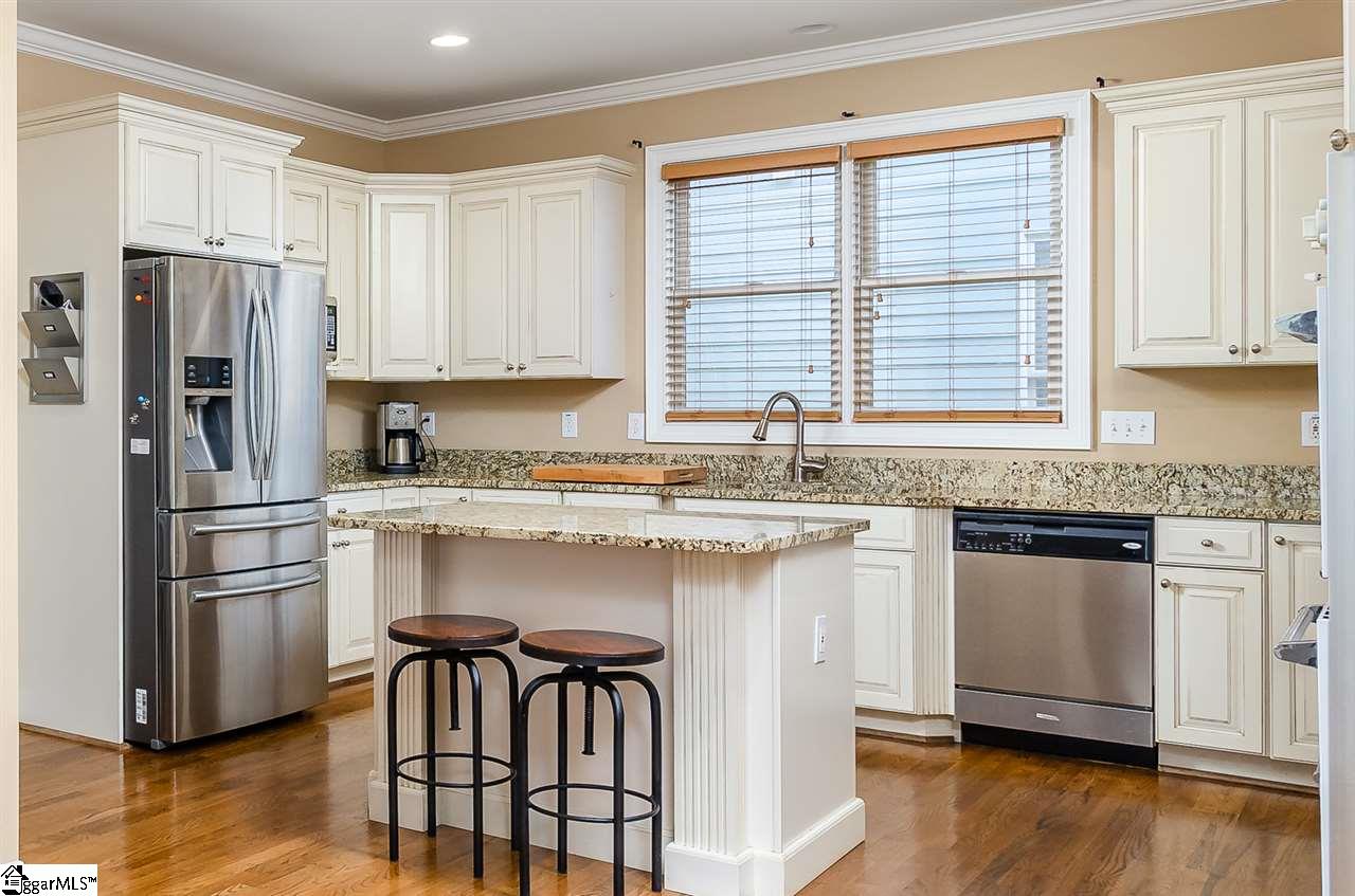 722 Rutherford Road Greenville, SC 29609 - Photo 10 of 32 Gallery Image 10