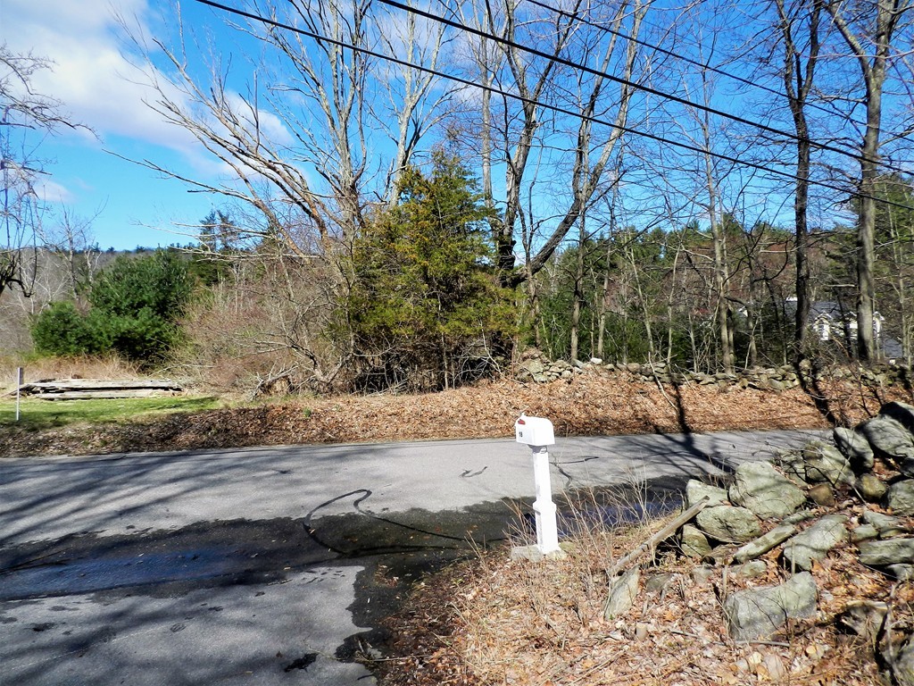 11 South Road Sturbridge, MA 01566 - Photo 2 of 17 Gallery Image 2