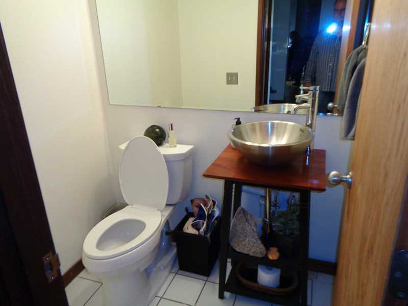 29 Pinetop Road Barrington, RI 02806 - Photo 24 of 24 Bathroom.