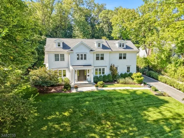 $3,895,000 | 23 Woodfield Drive, Short Hills, NJ 07078