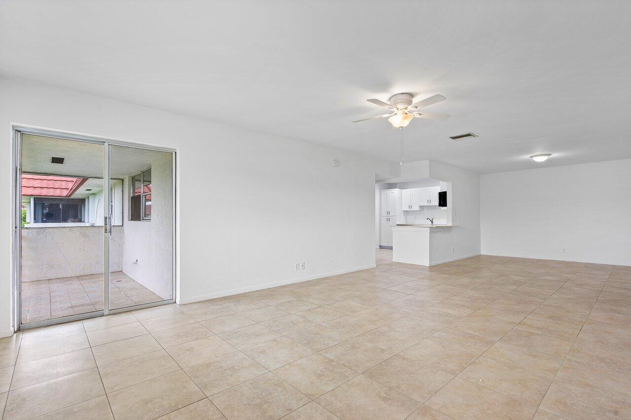 22725 Southwest 66th Avenue, Unit 204 Boca Raton, FL 33428 - Photo 11 of 28 007-22725Southwest66thAvenue-204-BocaRat
