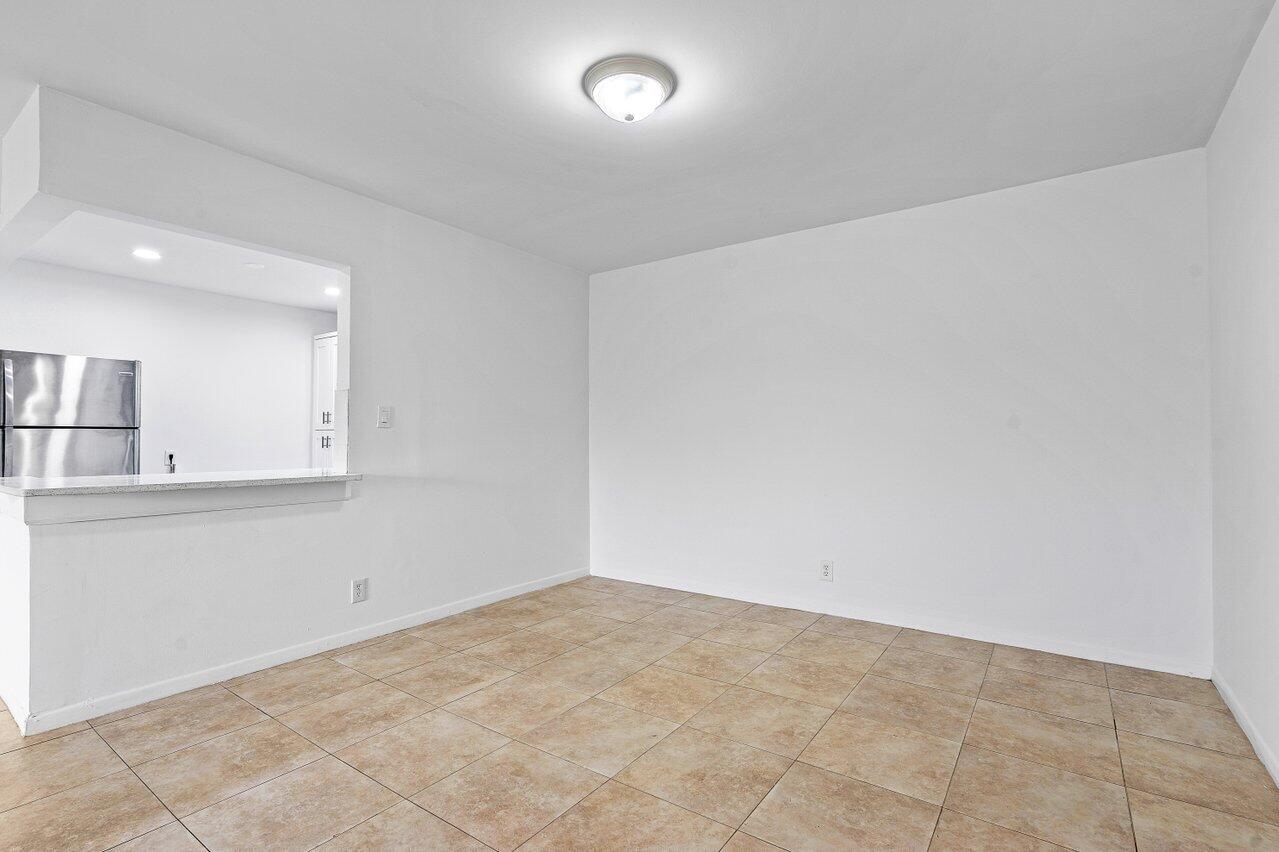 22725 Southwest 66th Avenue, Unit 204 Boca Raton, FL 33428 - Photo 13 of 28 009-22725Southwest66thAvenue-204-BocaRat
