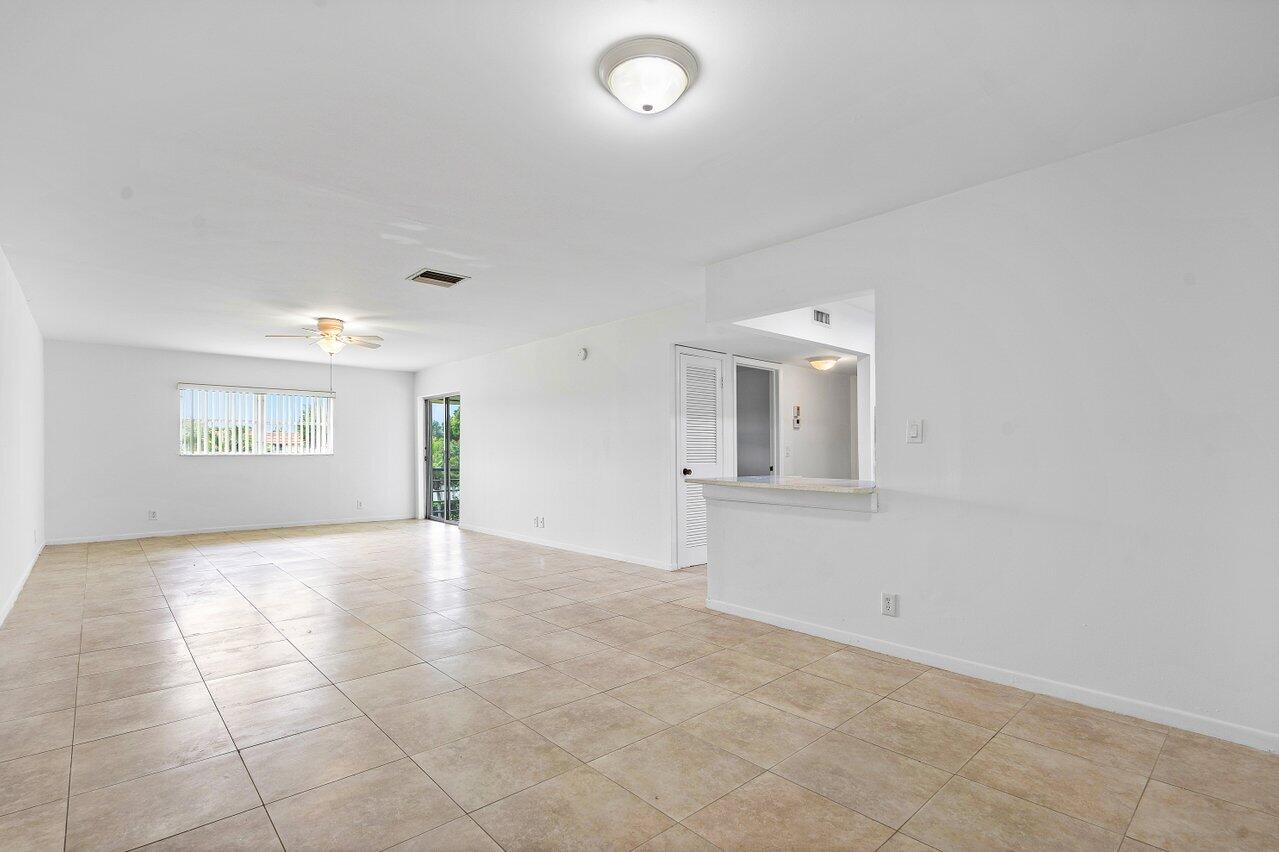 22725 Southwest 66th Avenue, Unit 204 Boca Raton, FL 33428 - Photo 14 of 28 010-22725Southwest66thAvenue-204-BocaRat
