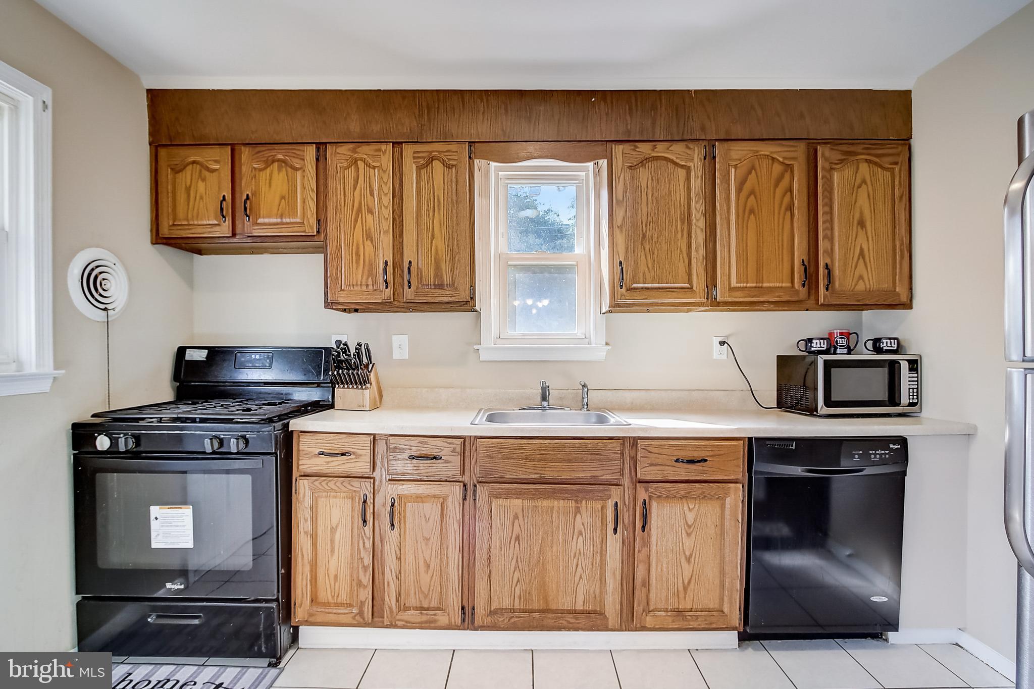 1833 Ellinwood Road Rosedale, MD 21237 - Photo 11 of 33