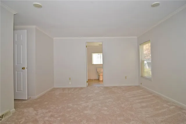 $375,000 | 131 Little Pond Road, South Kingstown, RI 02879