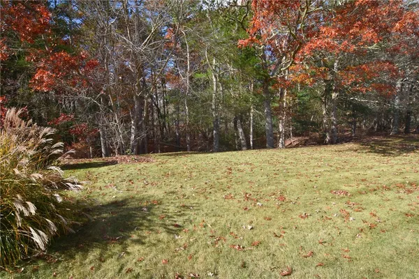 $375,000 | 131 Little Pond Road, South Kingstown, RI 02879