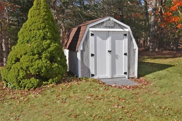 $375,000 | 131 Little Pond Road, South Kingstown, RI 02879