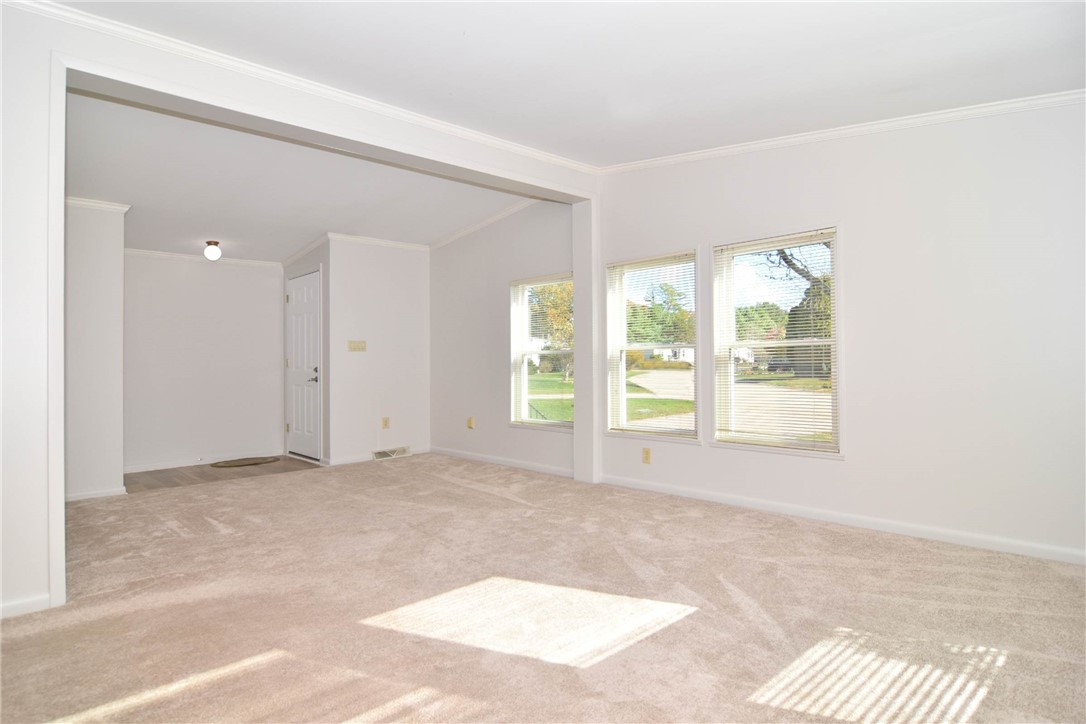 131 Little Pond Road South Kingstown, RI 02879 - Photo 3 of 27