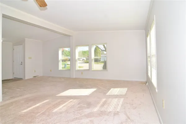 $375,000 | 131 Little Pond Road, South Kingstown, RI 02879