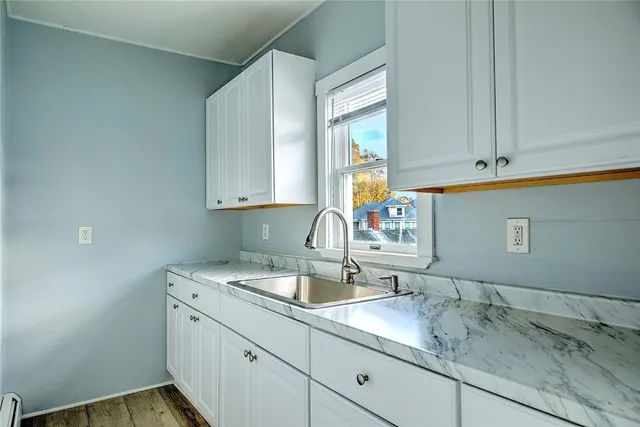 $2,000 | 68 Division Street, Unit 3, Lincoln, RI 02838