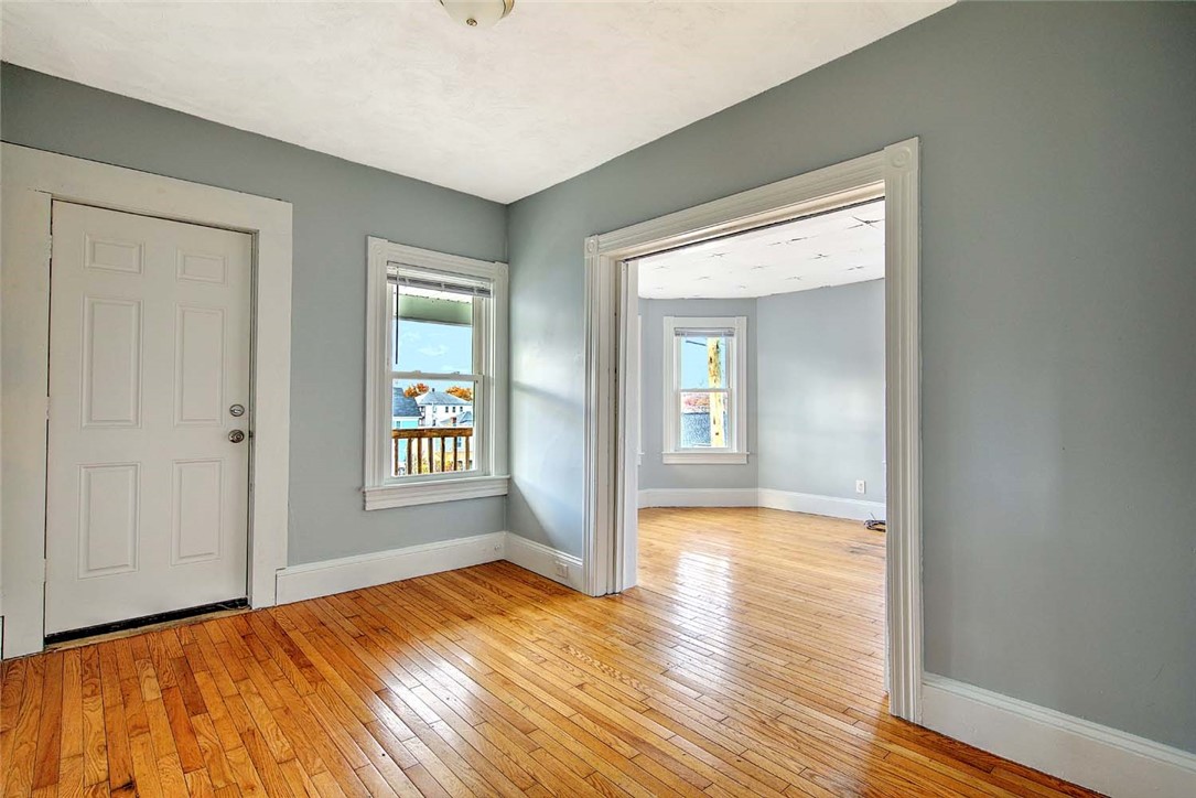 68 Division Street, Unit 3 Lincoln, RI 02838 - Photo 5 of 13