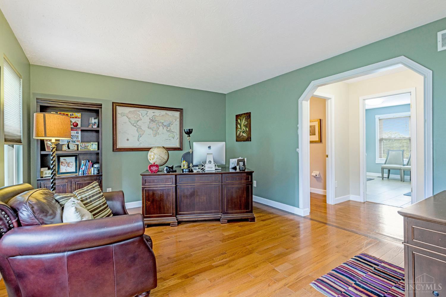 1261 Pond Ridge Circle Hamilton, OH 45013 - Photo 10 of 55