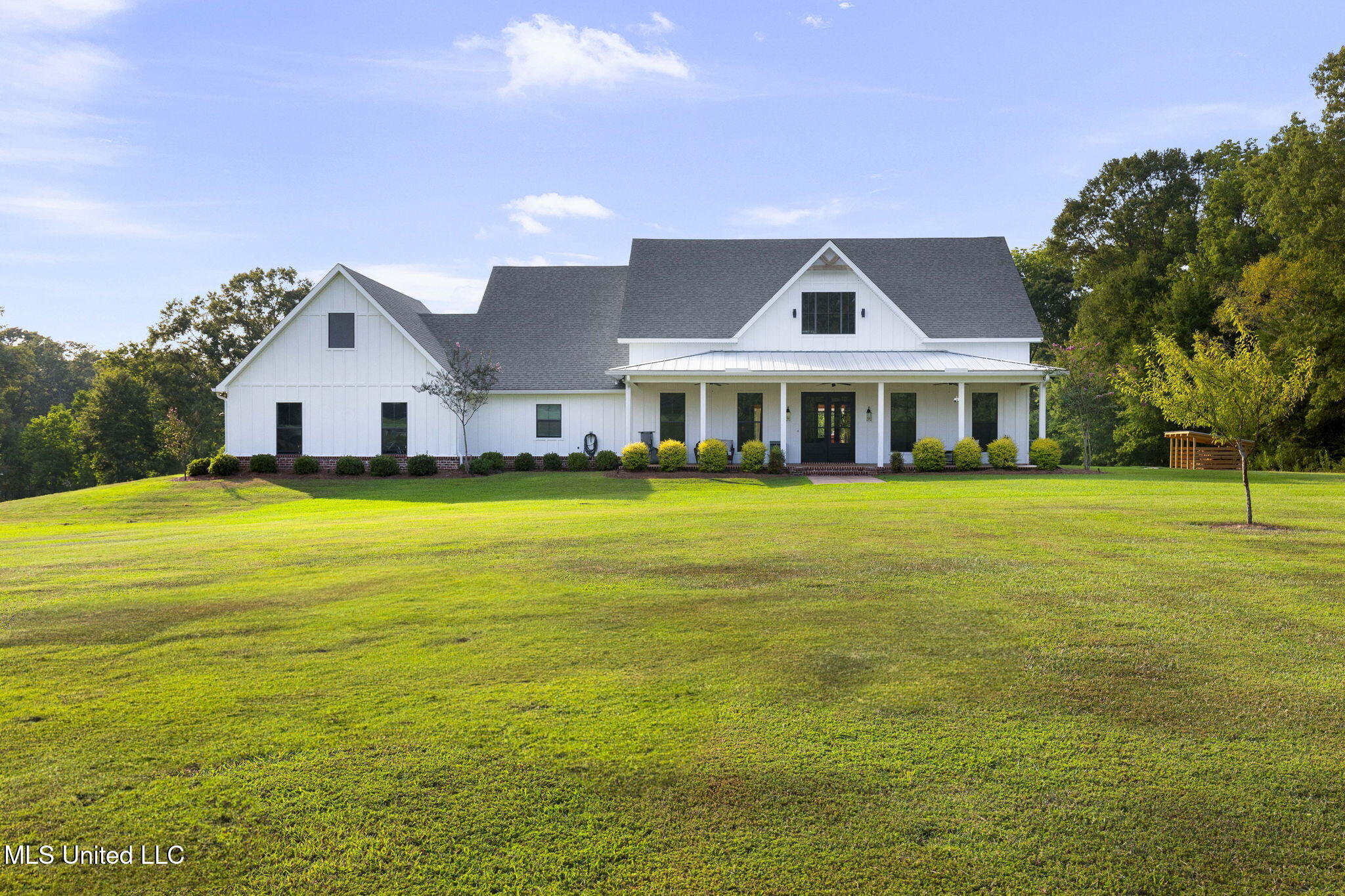 353 Flinco Farms Road Florence, MS 39073 - Photo 3 of 104 2-web-or-mls-353 Flinco Farms-4