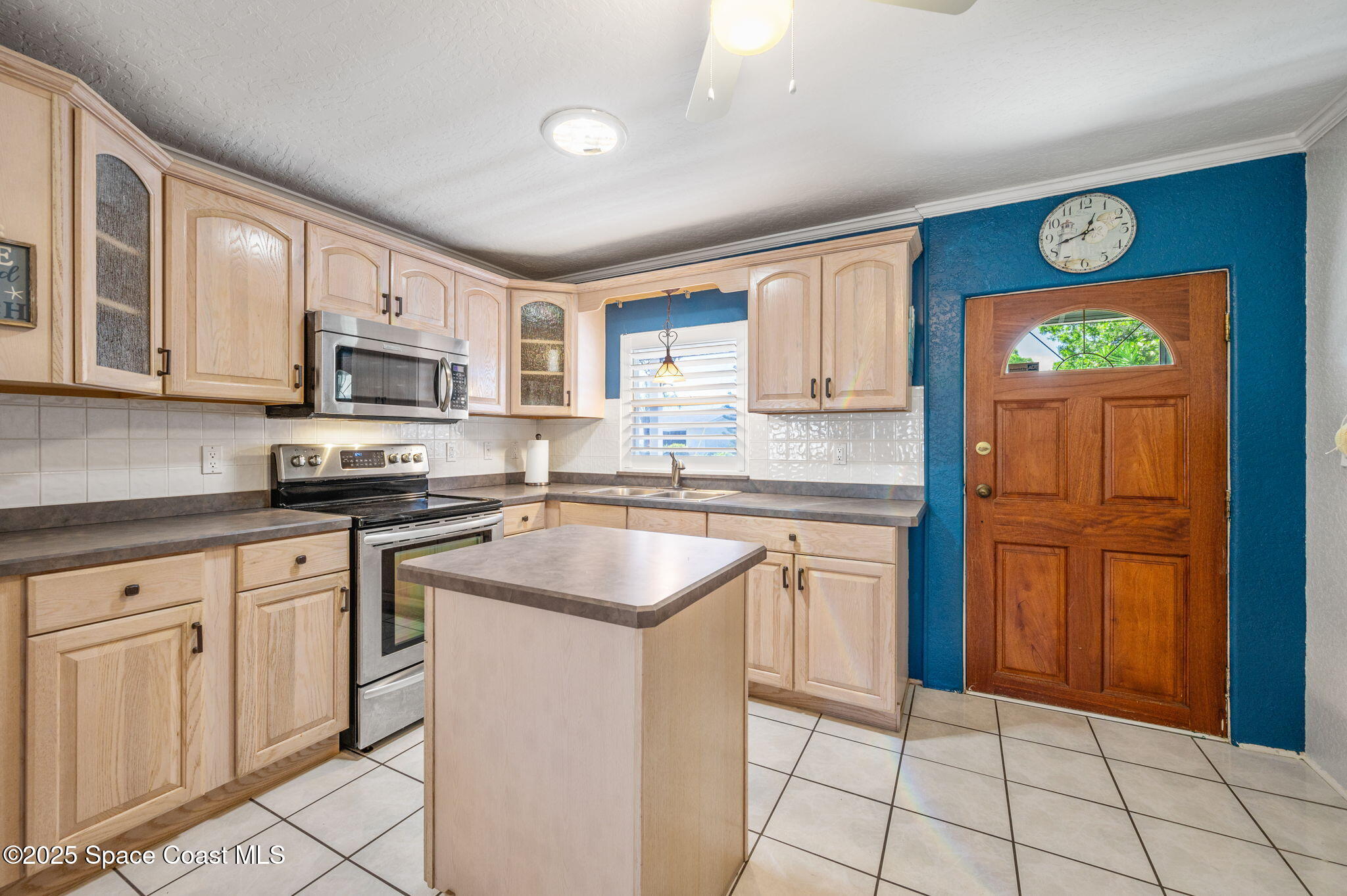 7215 Blue Shore Road Grant, FL 32949 - Photo 6 of 30 2-web-or-mls-DSC_7234