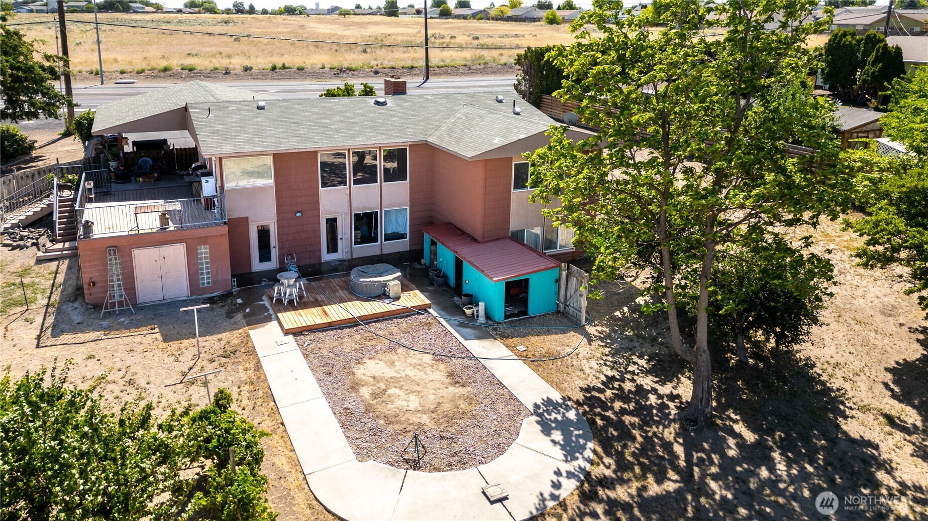 1804 South Division Street Moses Lake, WA 98837 - Photo 3 of 40