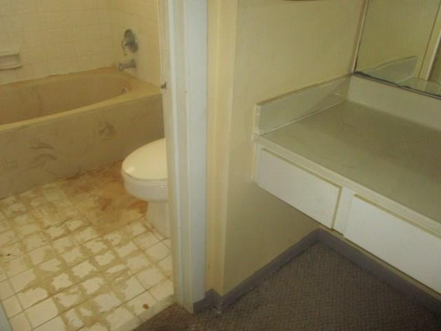 5224 Gate Lake Road, Unit 5224 Tamarac, FL 33319 - Photo 10 of 13 Photo 10