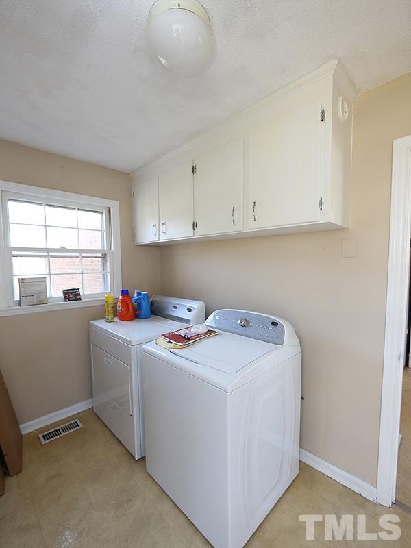 517 Southeast Maynard Road Cary, NC 27511 - Photo 13 of 24 Gallery Image 13