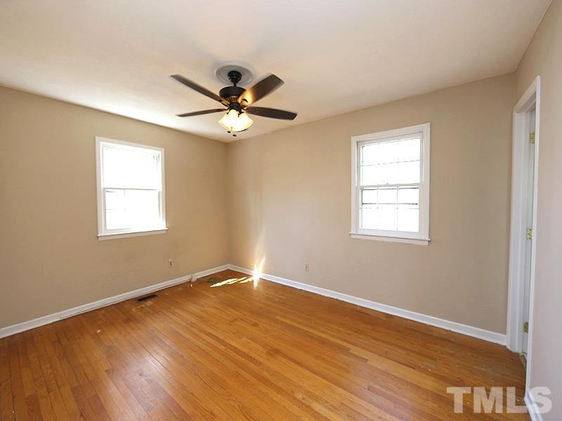 517 Southeast Maynard Road Cary, NC 27511 - Photo 14 of 24 Gallery Image 14