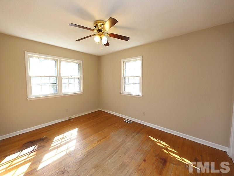 517 Southeast Maynard Road Cary, NC 27511 - Photo 17 of 24 Gallery Image 17