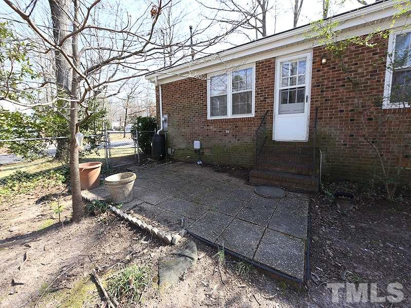 517 Southeast Maynard Road Cary, NC 27511 - Photo 24 of 24 Gallery Image 24
