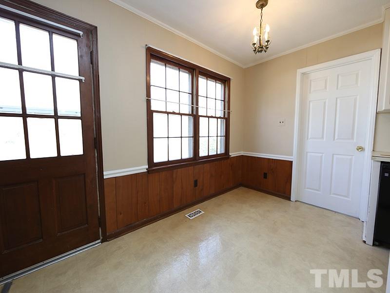 517 Southeast Maynard Road Cary, NC 27511 - Photo 9 of 24 Gallery Image 9