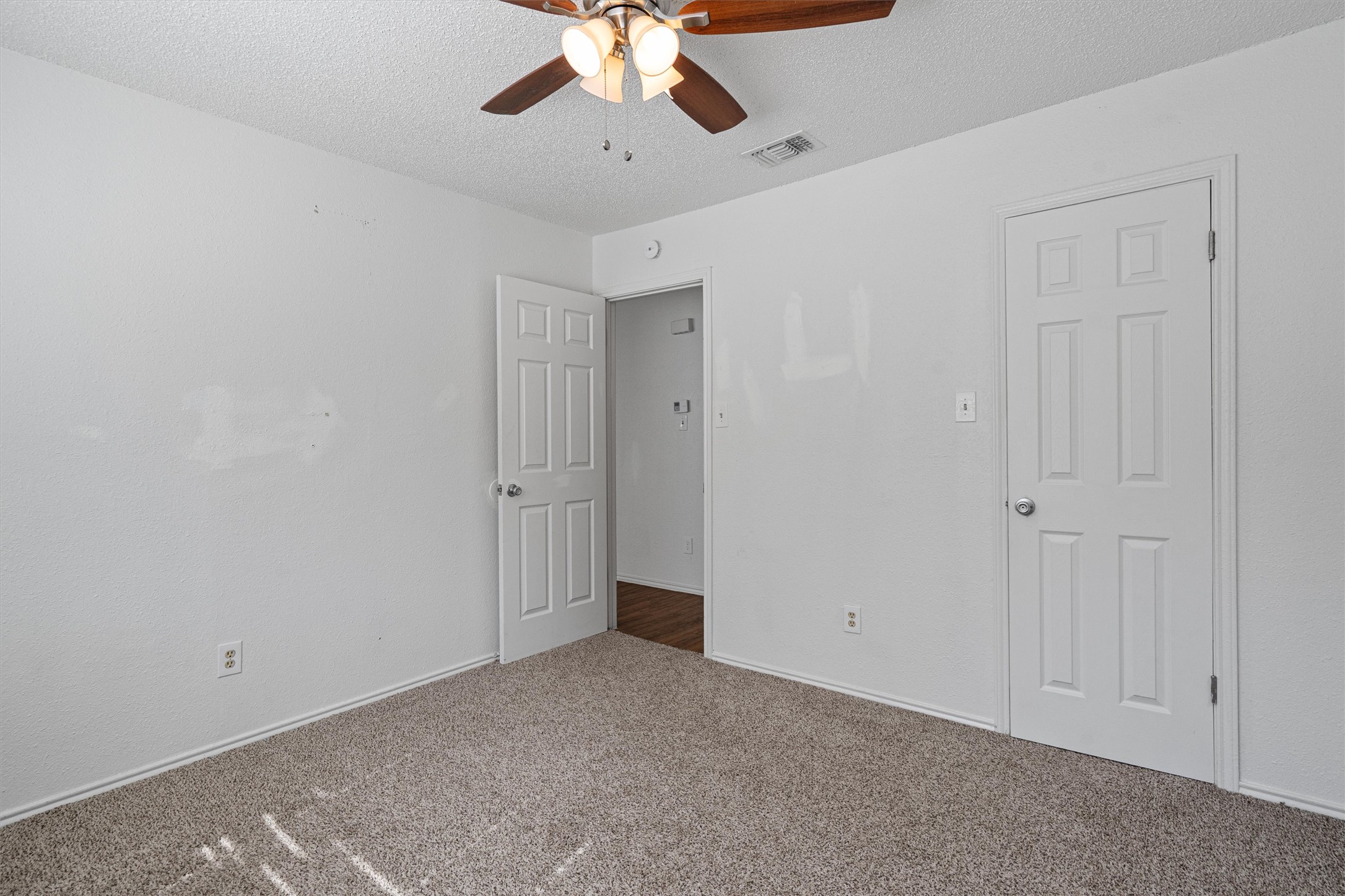 5501 Spring Meadow Road, Unit B Austin, TX 78744 - Photo 5 of 21