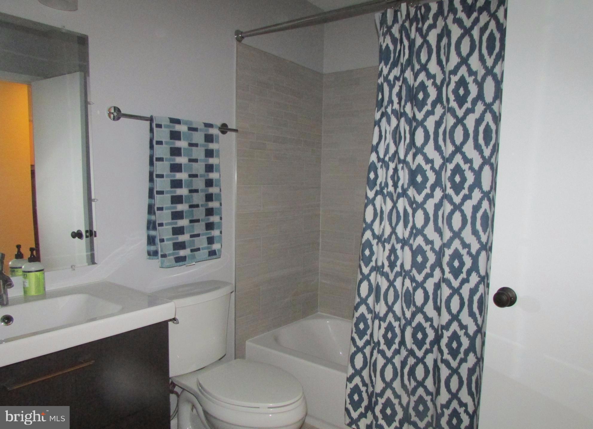 7703 Lexton Place, Unit 34 Springfield, VA 22152 - Photo 13 of 28 Bath (Master)