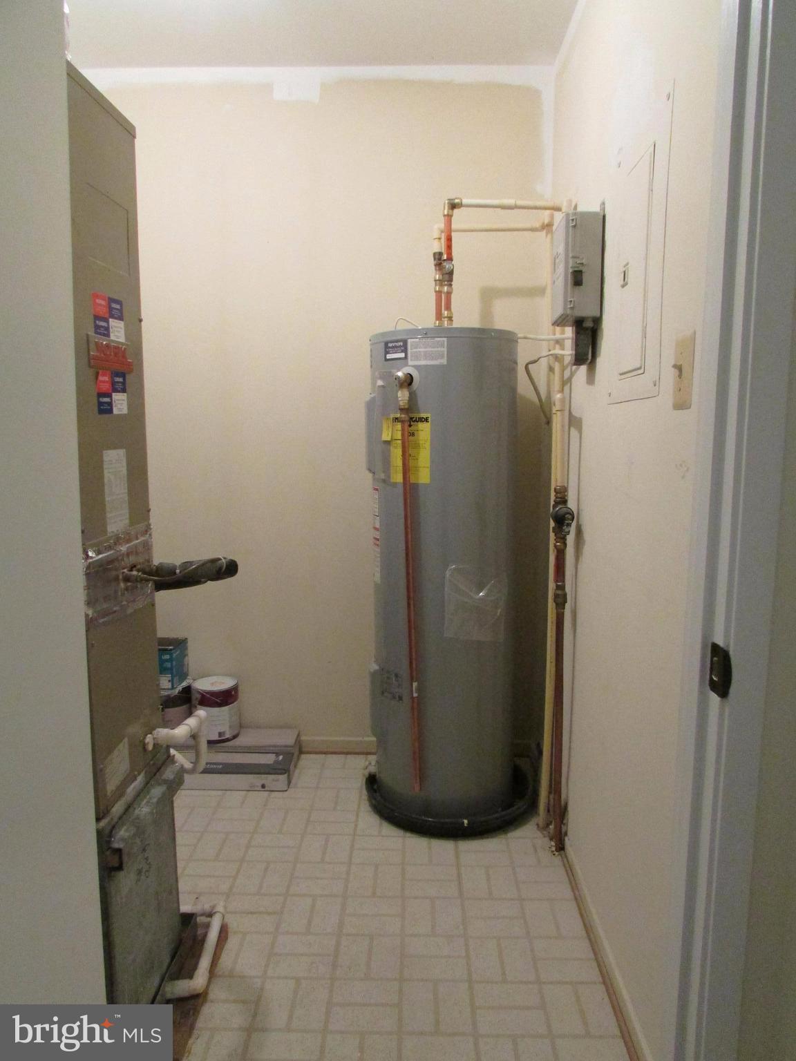 7703 Lexton Place, Unit 34 Springfield, VA 22152 - Photo 17 of 28 Interior (General)