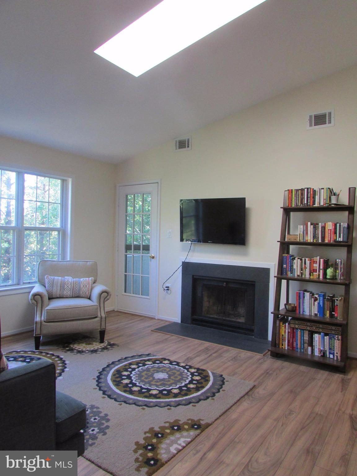 7703 Lexton Place, Unit 34 Springfield, VA 22152 - Photo 10 of 28 Living Room