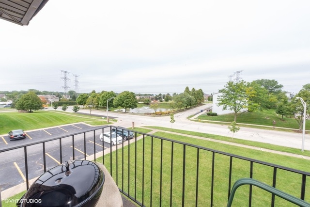 735 North Swift Road, Unit 201 Addison, IL 60101 - Photo 12 of 12