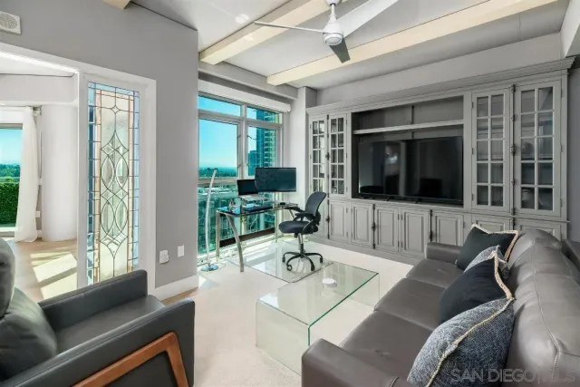 $898,000 | 801 Ash Street, Unit 1303, San Diego, CA 92101