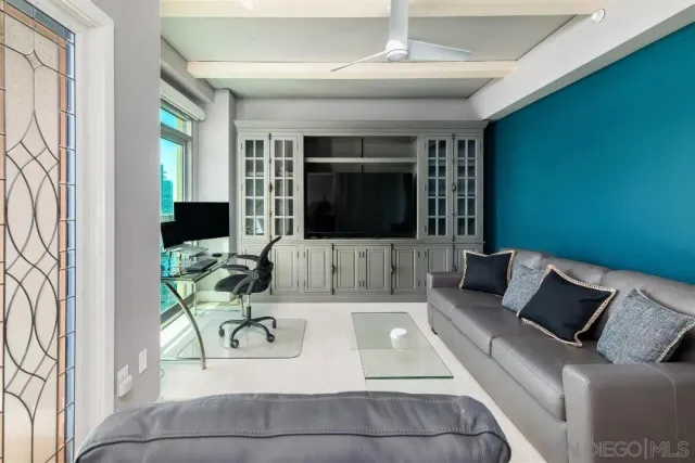 $898,000 | 801 Ash Street, Unit 1303, San Diego, CA 92101