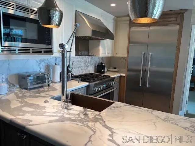 $898,000 | 801 Ash Street, Unit 1303, San Diego, CA 92101