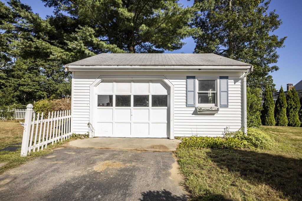 20 Marks Cove Road Wareham, MA 02571 - Photo 7 of 23 Gallery Image 7