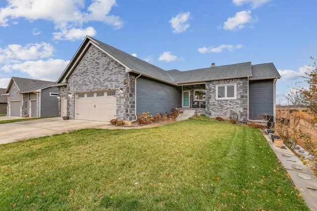 $514,900 | 8404 Coral Street, Maize, KS 67101
