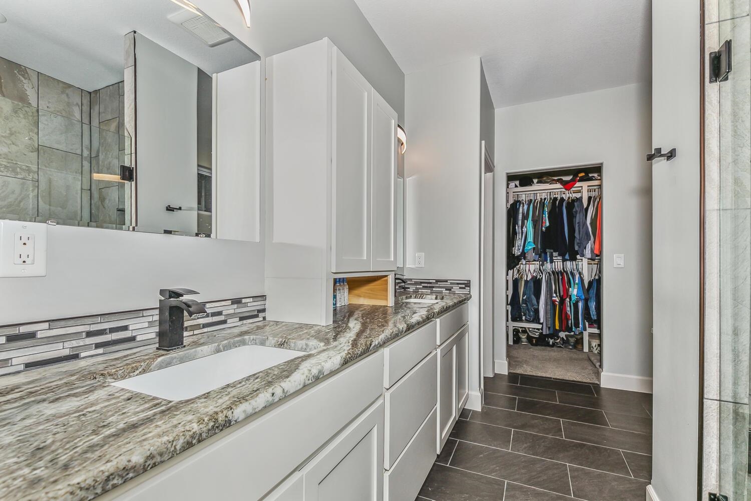 8404 Coral Street Maize, KS 67101 - Photo 15 of 36