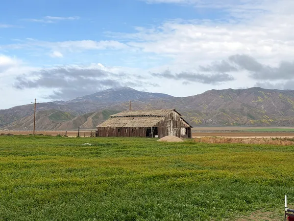 $1,200,000 | 166 Russell Ranch Highway, Cuyama, CA 93254