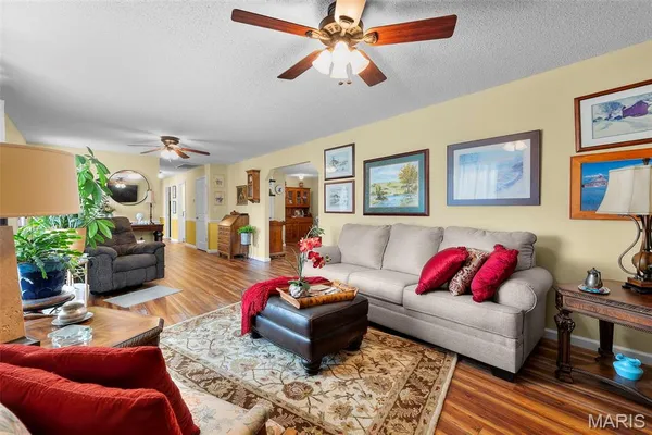 $250,999 | 106 Holmes Drive, Sikeston, MO 63801