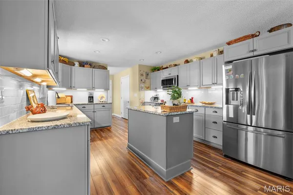 $250,999 | 106 Holmes Drive, Sikeston, MO 63801