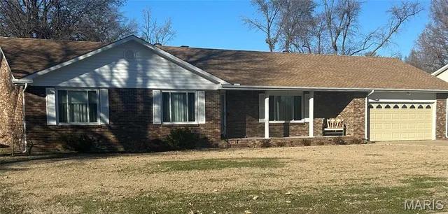 $260,000 | 106 Holmes Drive, Sikeston, MO 63801