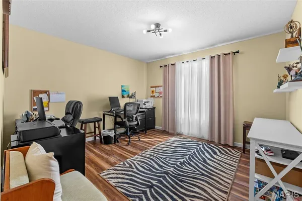 $250,999 | 106 Holmes Drive, Sikeston, MO 63801