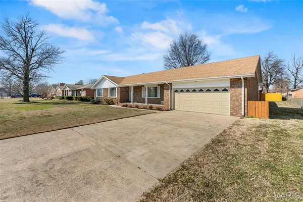 $250,999 | 106 Holmes Drive, Sikeston, MO 63801