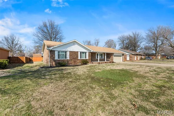 $250,999 | 106 Holmes Drive, Sikeston, MO 63801