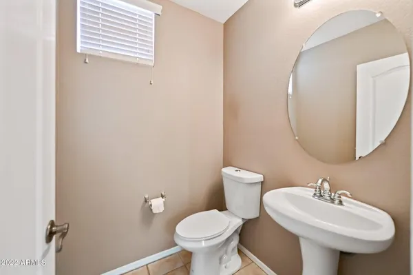 $2,295 | 3652 East Temecula Way, Gilbert, AZ 85297
