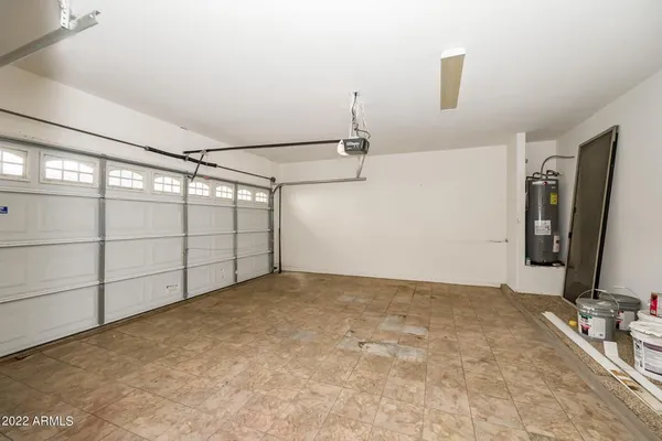 $2,295 | 3652 East Temecula Way, Gilbert, AZ 85297