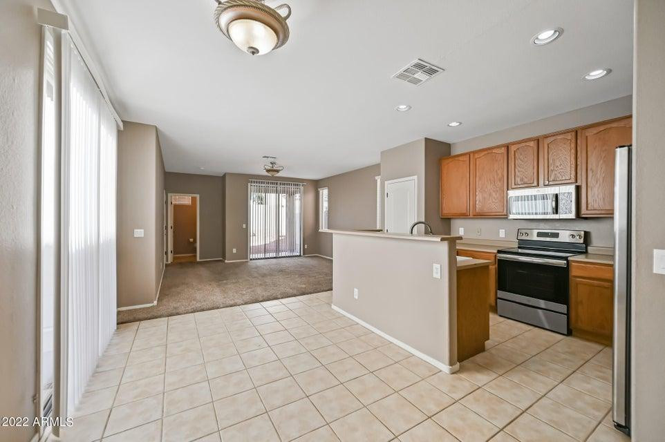 3652 East Temecula Way Gilbert, AZ 85297 - Photo 5 of 27 Photo #5