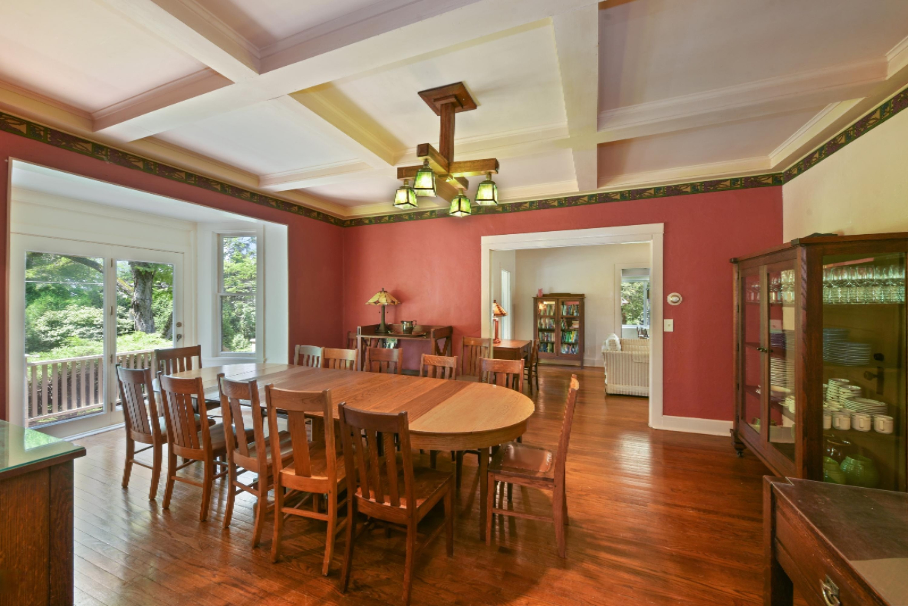 15093 Lakeshore Road Lakeside, MI 49116 - Photo 16 of 31 07_15093LakeshoreRoad_2_DiningRoom_HiRes