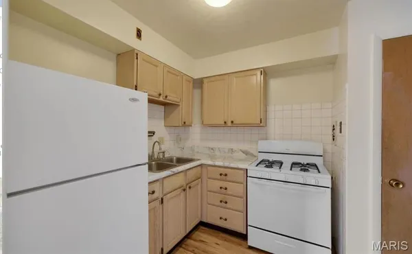 $850 | 6304 South Grand Boulevard, Unit A, St. Louis, MO 63111