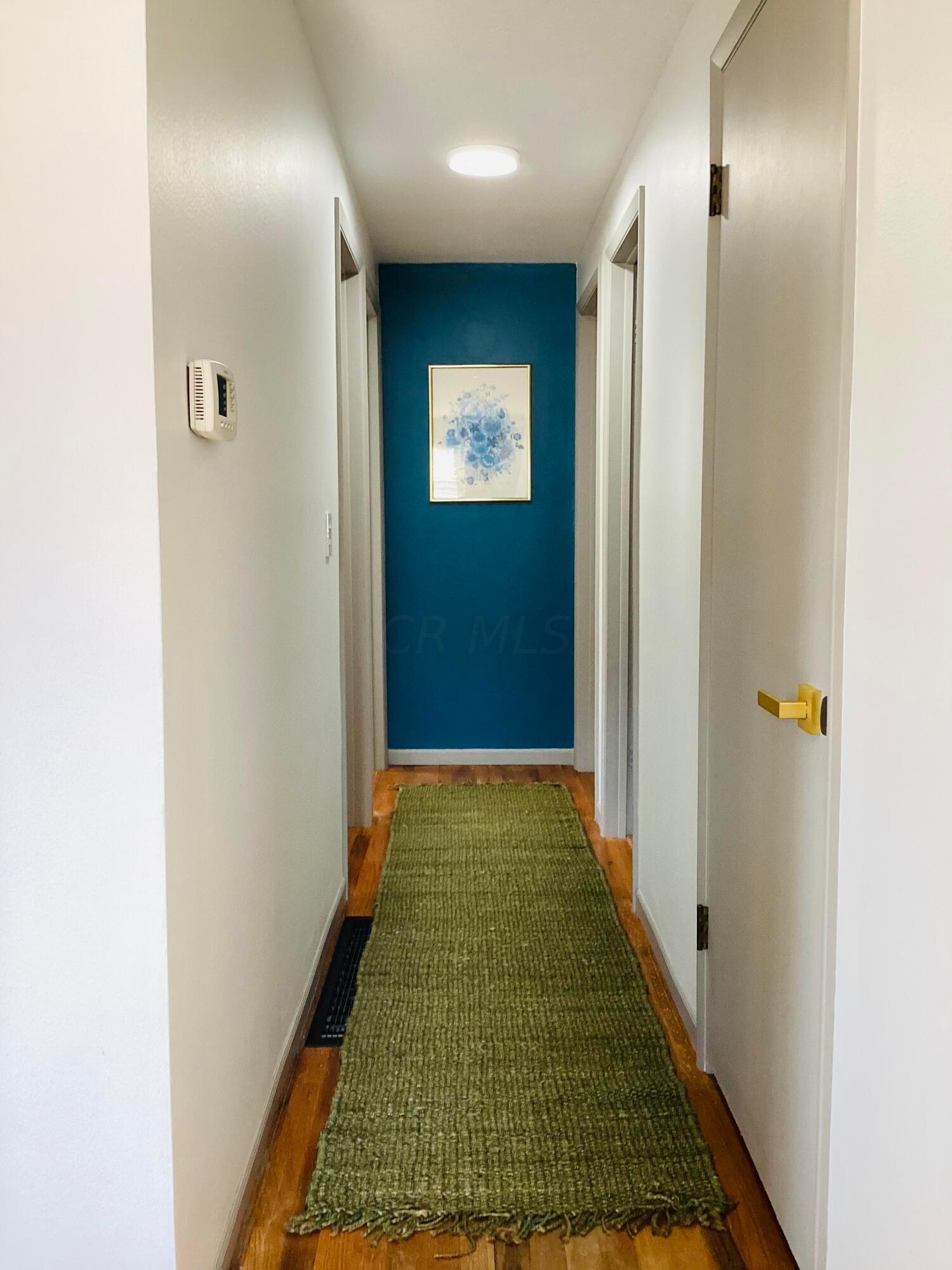 3984 Lynward Road Columbus, OH 43228 - Photo 19 of 34 Hallway main floor