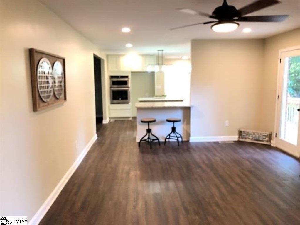 112 Holly Road Taylors, SC 29687 - Photo 11 of 32 Gallery Image 11